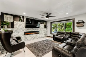 2300 sq. ft Waterfront 4 bd in Downtown Roseville - Image 5
