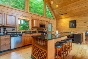 Sweetwood Lodge: 3 sovrum, 3 BA stuga / bungalow i Old Fort, 6 sovplatser - Image 4