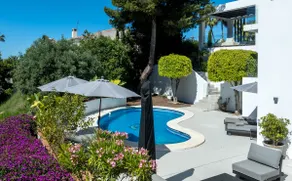Elegant Villa with sea Views & Pool Marbella - Image 3