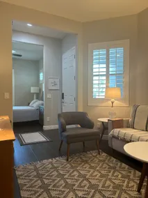 QC Central 2 room Private Suite - Image 3