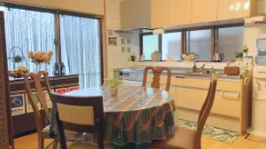 Ryukyu Village and convenience stores are a 3-minute walk! Comfortable accommodation for 6 people - Image 4