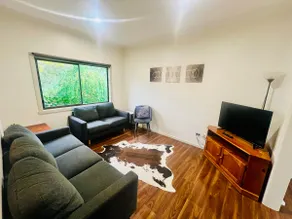 • Wombat Cottage • Central • Pets • Ample Parking - Image 5