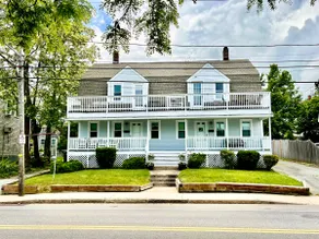 Waterfront Retreat in Historic Downtown Plymouth - Image 2