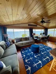 Spacious house across the street from Lake Winnipesaukee - Image 2