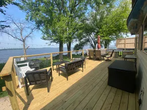 Waterfront Koshkonong Home w/ Amazing Sunsets - Image 5