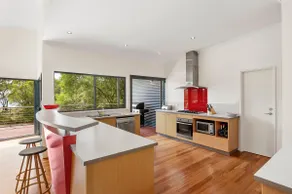 Quindalup Boathouse - Image 5