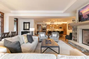 4 bdrm sover 10 m / privat elevator i Village - Image 3