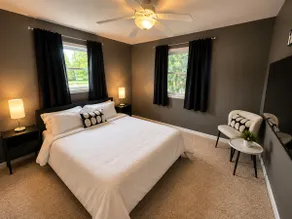 The Goldfinch | Centrally Located Oshkosh Gem - Image 3