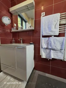 Charming house with balcony parking - Direct Paris - Image 3