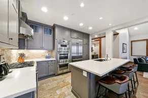 Remodeled Lakefront Luxury, Hot Tub | PEAK SS6 - Image 3