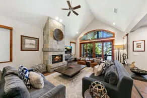 Remodeled Lakefront Luxury, Hot Tub | PEAK SS6 - Image 3
