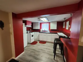 Inlaw Suite with Downtown Charm - Image 5