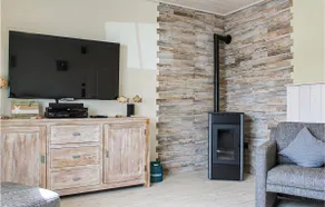 Stunning Apartment In Wiesmoor With Wifi - Image 4