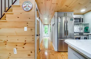 Cozy a-frame: New kitchen, mins to hiking + skiing - Image 5