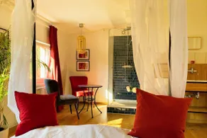 Romantic Cottage by the Manor - Sauna, Fireplace & Lakeland - Image 4