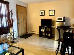 Cozy Suite 308 - Image 3