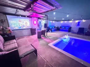 Live in the sunny mountain jacuzzi/pool/billiards - Image 3