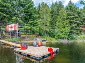 Lakefront Oasis | Hot Tub + Huge Deck + Pizza Oven - Image 5