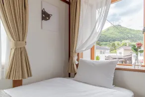 Sleeps 6! Entire House, 105㎡, 2 mins to Tram - Image 2