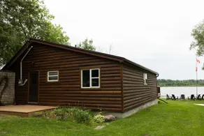 Riverfront Paradise! The Perfect Family Vacation! - Image 3