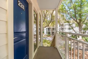Jekyll Isl. condo steps from beach! - Image 2