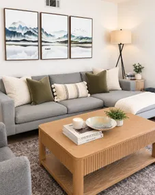 Beachside Stay with WFH Desk, AC and Pet Friendly - Image 3