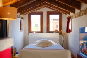 J'Adore - comfy mini-loft with rooftop terrace - Image 4