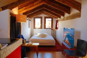 J'Adore - comfy mini-loft with rooftop terrace - Image 5