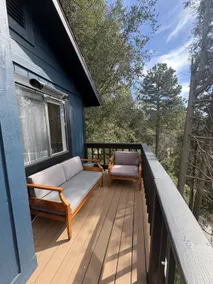 MODERN MOUNTAIN CABIN IN THE TREES - Image 4