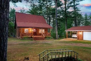 Lakefront Log Cabin w/Loft, Kayaks, Canoe, EV - Image 3