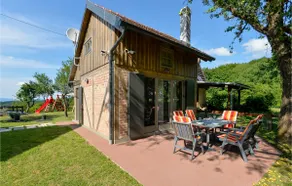Beautiful Home In Sveti Ivan Zelina With Sauna - Image 2