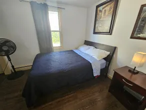 2 Bedrooms Downtown + Free Parking + EV Charger - Image 2