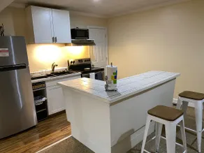Pool table🎱 Golfing 🏌️‍♀️ Free WiFi📺Free ☕️ Lake 🎣 - Image 5