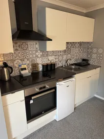 Usk Self Contained Flat in Usk centre & Breakfast - Image 4
