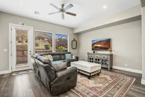 Coral Ridge 2076, Near Golf Course, Community Pool - Image 4