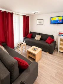 Holiday Home in Lacanau near Beach & Golf - Image 2