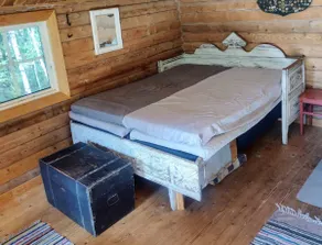 Log cabin in the woods 150 meters to lake, own boat - Image 4
