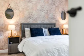 Panoramic Sunset Views - Free Parking & Sleeps 5 - Image 5