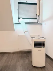 Newly renovated studio apartment in a central location - Image 4
