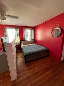 Cozy Studio near SGMC & VSU | Kitchen & Parking - Image 2