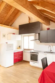 Centrally located apartment in Cornaiano - Image 3