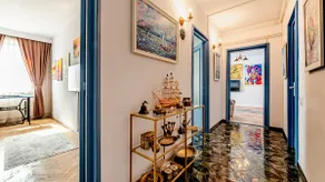 Central Art Apt with Treasure Hunt & Free Parking - Image 2
