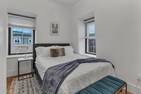 **Bright, Clean and Stylish. Minutes to Downtown** - Image 3