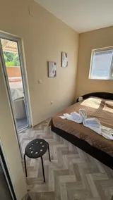 Bungalow number 1 - Image 3