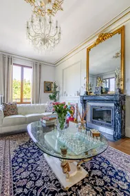 Elegant and Radiant – 10 Exceptional Guests - Image 4