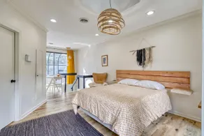 Sky-view Suite @ Walnut Place - Image 5