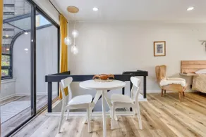 Sky-view Suite @ Walnut Place - Image 3