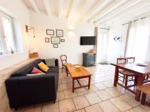 House with garden – on the banks of the Loire - Image 2