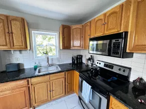 Comfortable 1 Bedroom, 10 min from Albany airport - Image 4