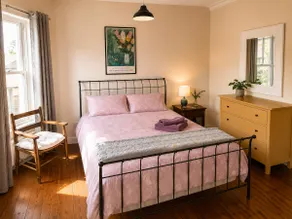 5-Bed House | Sleeps 9 - Image 5